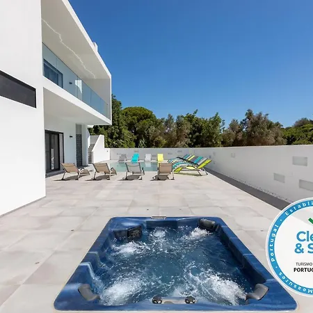 Luxury 47 Вилла *